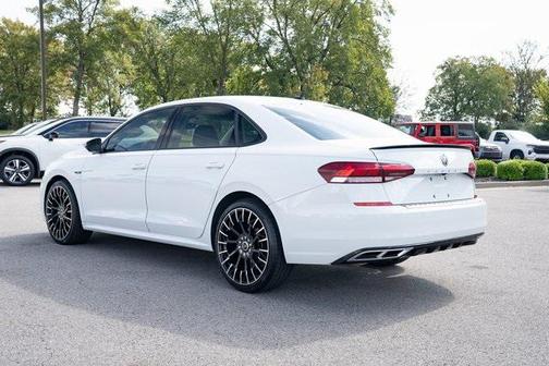 2020 Volkswagen Passat 2.0T R-Line