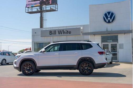 opal white pearl 2026 Volkswagen Atlas 2.0T SE w/Technology