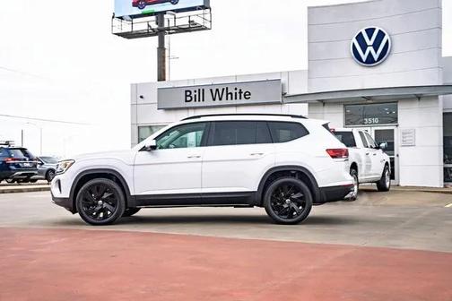 2025 Volkswagen Atlas 2.0T SE w/Technology