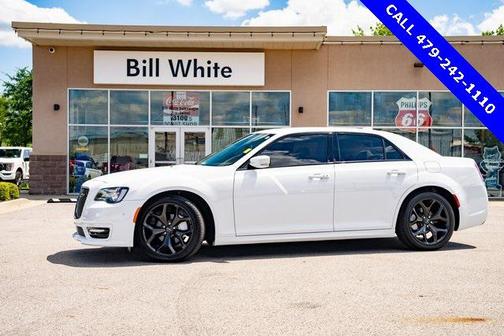 2021 Chrysler 300 Touring