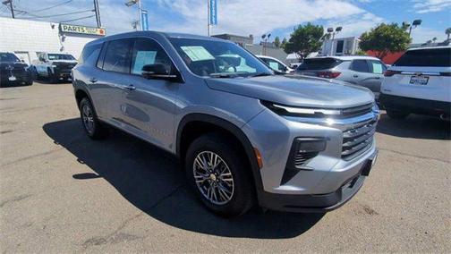 2024 Chevrolet Traverse LS