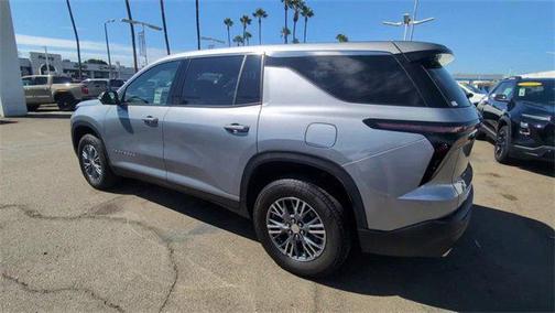 2024 Chevrolet Traverse LS