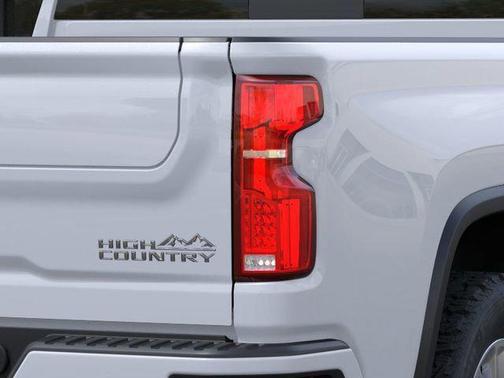 Polar White Tricoat 2026 Chevrolet Silverado 2500 High Country