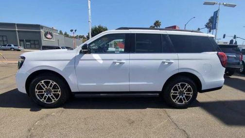 OXFORD WHITE 2025 Ford Expedition Active