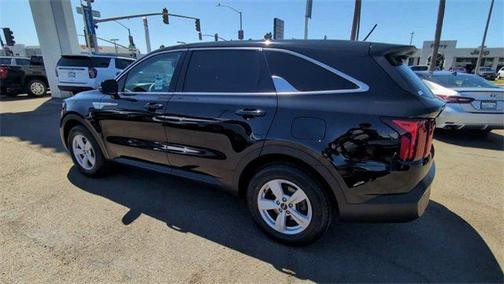 2022 Kia Sorento LX