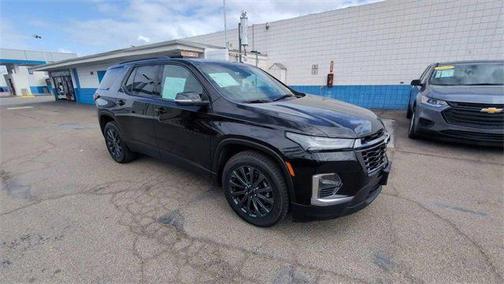 2023 Chevrolet Traverse RS