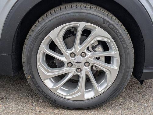 Sterling Gray Metallic 2027 Chevrolet Bolt LT FWD