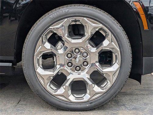 2025 Chevrolet Tahoe 4WD High Country