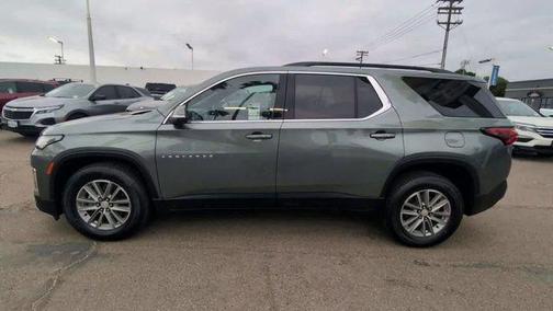 Silver Sage Metallic 2023 Chevrolet Traverse LT Cloth