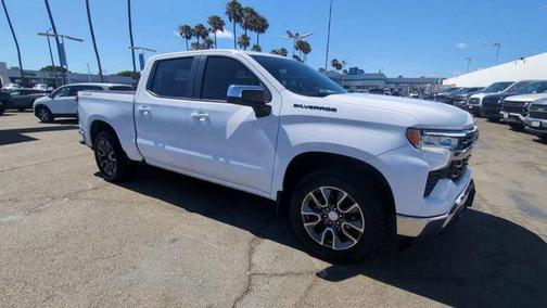 Summit White 2022 Chevrolet Silverado 1500 LT