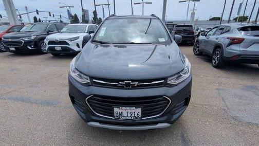 Shadow Gray Metallic 2021 Chevrolet Trax LT