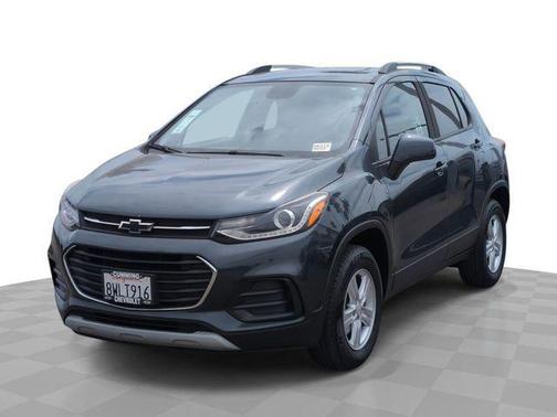 Shadow Gray Metallic 2021 Chevrolet Trax LT