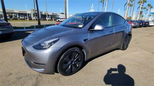 2025 Tesla Model Y Long Range Dual Motor All-Wheel Drive