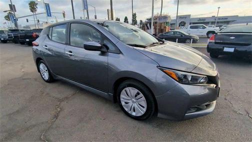 2025 Nissan Leaf S
