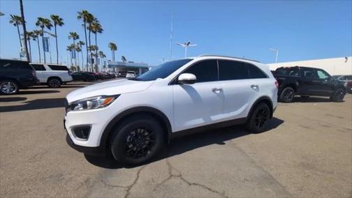 2016 Kia Sorento LX