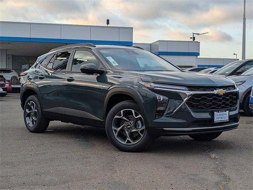 2025 Chevrolet Trax LT