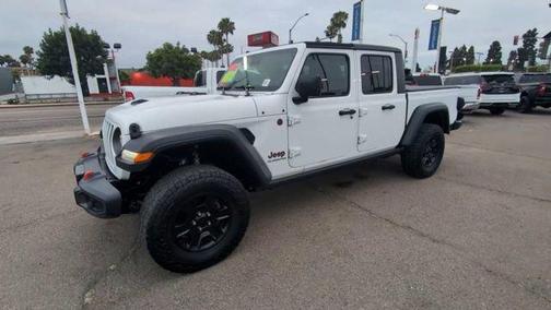 Bright White Clearcoat 2021 Jeep Gladiator Mojave 4x4