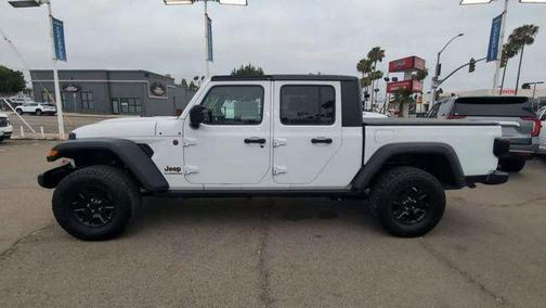 Bright White Clearcoat 2021 Jeep Gladiator Mojave 4x4