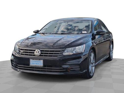 2018 Volkswagen Passat 2.0T R-Line