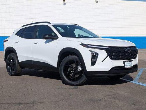 Summit White 2026 Chevrolet Trax LT