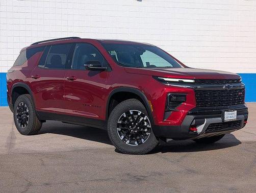 Radiant Red Tintcoat 2026 Chevrolet Traverse AWD Z71