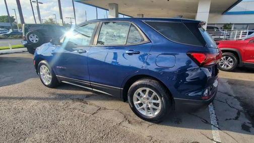 2023 Chevrolet Equinox LS
