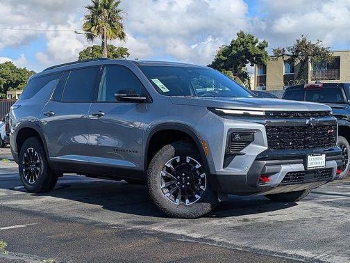 Sterling Gray Metallic 2026 Chevrolet Traverse AWD Z71