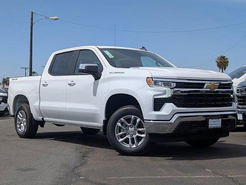 Summit White 2026 Chevrolet Silverado 1500 LT