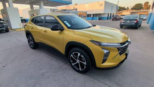 Nitro Yellow Metallic 2024 Chevrolet Trax FWD 1RS