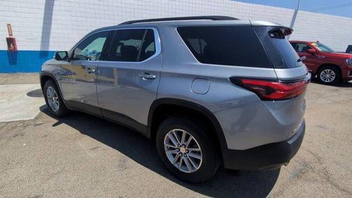 Sterling Gray Metallic 2023 Chevrolet Traverse LT Cloth