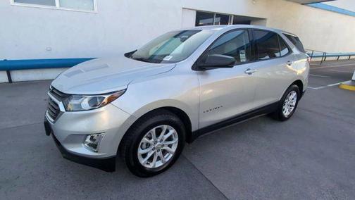 Silver Ice Metallic 2019 Chevrolet Equinox LS