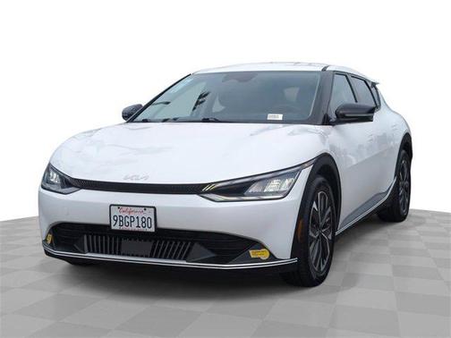 2022 Kia EV6 Light
