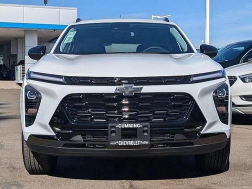 Summit White 2026 Chevrolet Trax FWD ACTIV
