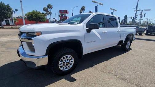 Summit White 2022 Chevrolet Silverado 2500 LT