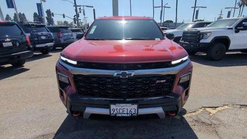 Radiant Red Tintcoat 2025 Chevrolet Traverse AWD Z71