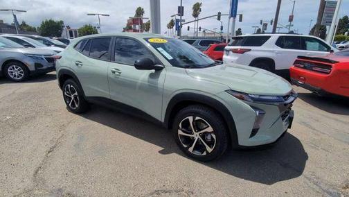 Cacti Green 2024 Chevrolet Trax FWD 1RS