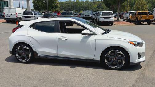 Chalk White 2019 Hyundai Veloster Base