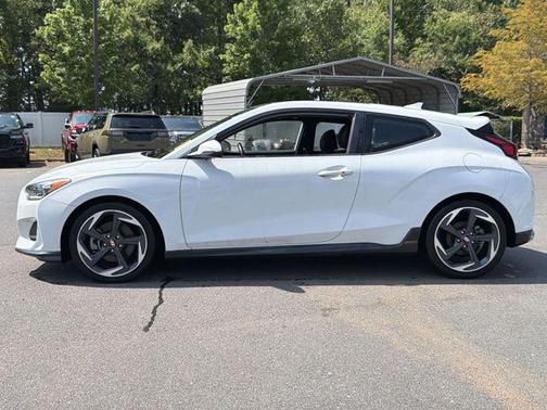 Chalk White 2019 Hyundai Veloster Base
