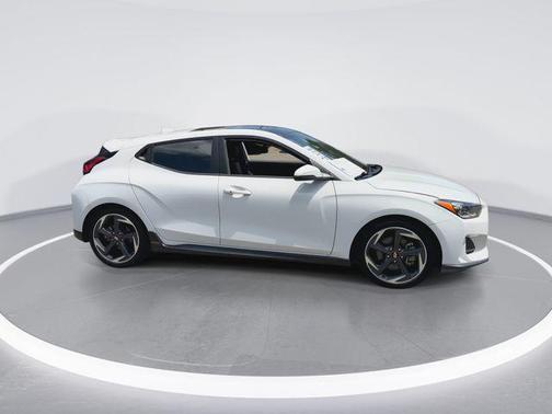 Chalk White 2019 Hyundai Veloster Base