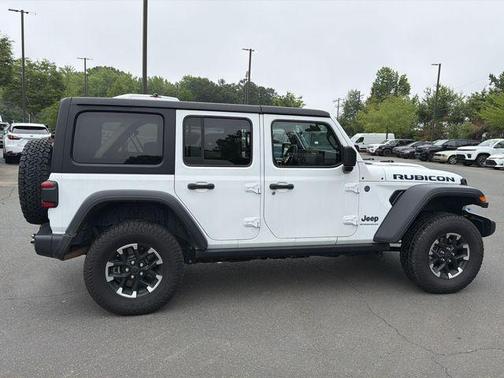 Bright White Clearcoat 2024 Jeep Wrangler 4xe Rubicon