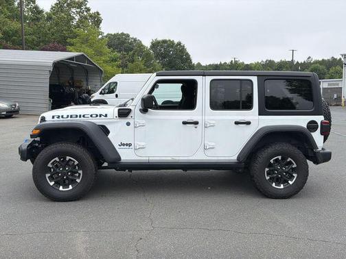 Bright White Clearcoat 2024 Jeep Wrangler 4xe Rubicon