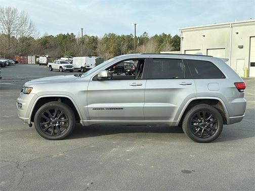 2017 Jeep Grand Cherokee Altitude