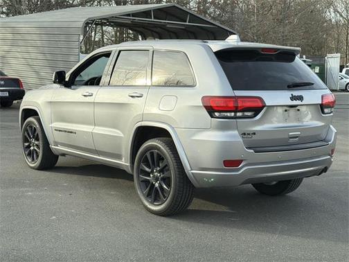 2017 Jeep Grand Cherokee Altitude