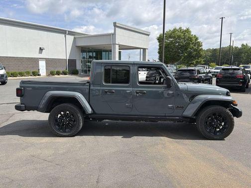 Anvil Clear Coat 2024 Jeep Gladiator Sport