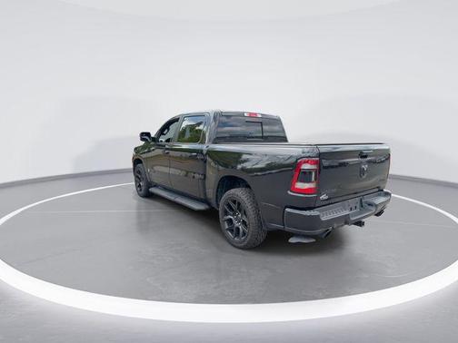 Diamond Black Crystal Pearlcoat 2024 RAM 1500 Laramie