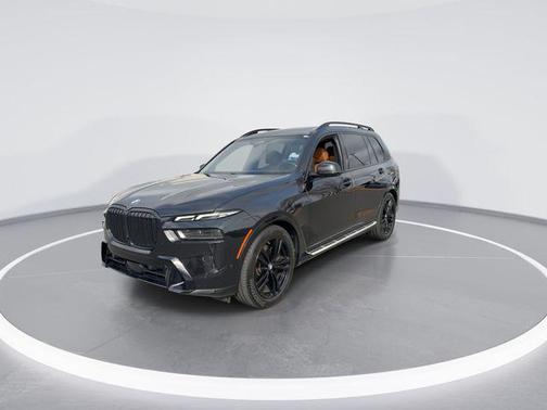 Black Sapphire Metallic 2023 BMW X7 xDrive40i