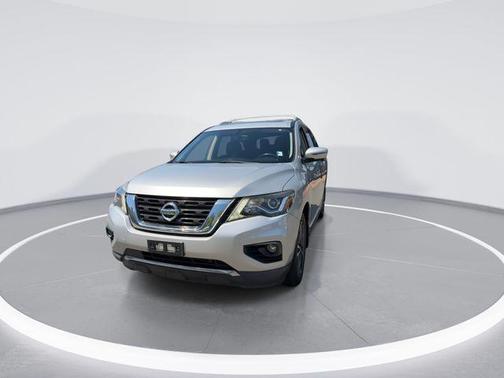 Brilliant Silver Metallic 2018 Nissan Pathfinder Platinum
