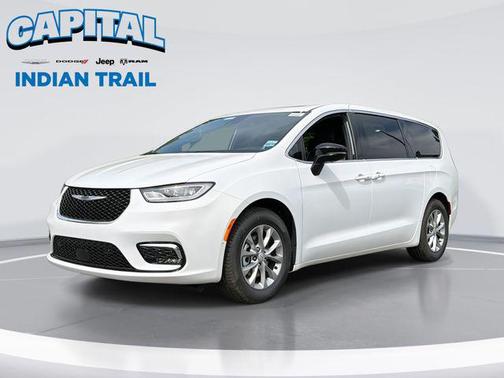 Bright White Clearcoat 2026 Chrysler Pacifica Limited