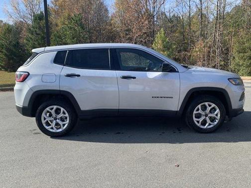 2025 Jeep Compass Sport
