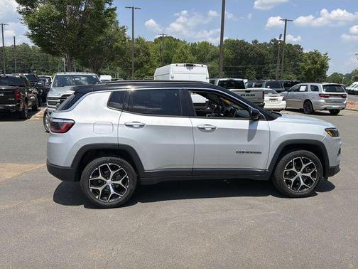 Silver Zynith Metallic Clearcoat 2024 Jeep Compass Limited